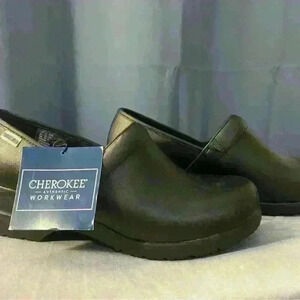NWT Cherokee Clogs Size 9.5